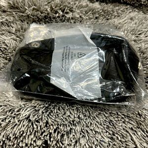 NWT lululemon everywhere belt bag black